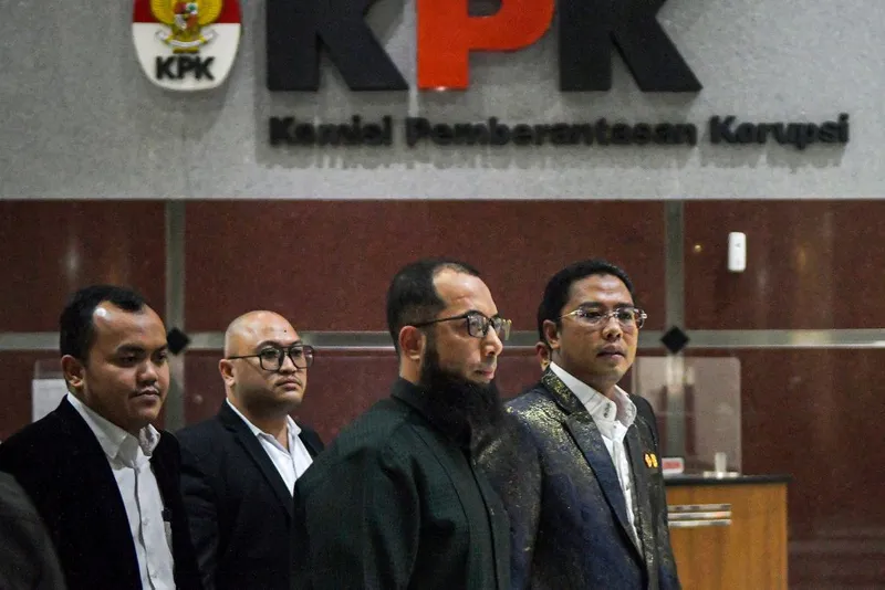 antarafoto-khalid-basalamah-penuhi-panggilan-kpk-1776952748-1