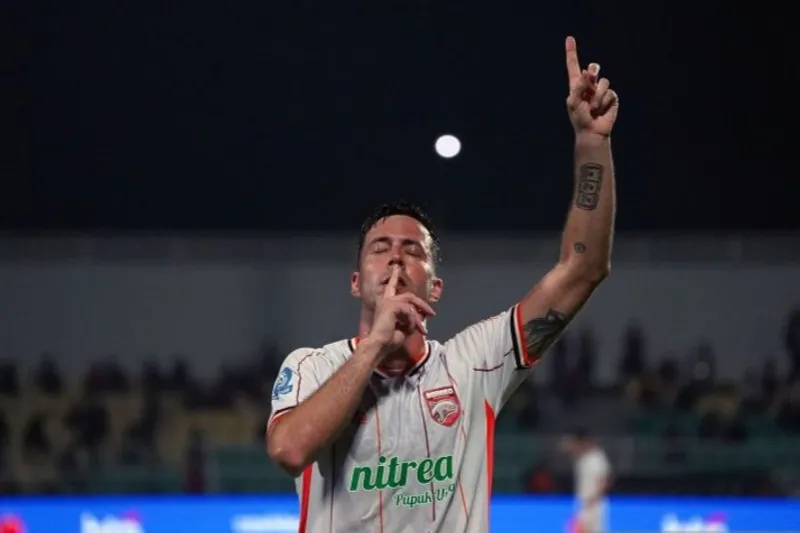 Pesepak bola Borneo FC Samarinda Obi 