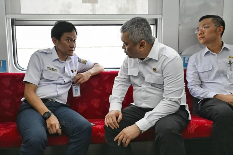 Menteri Perhubungan Dudy Purwagandhi 