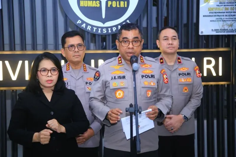 Kepala Divisi Humas Polri Irjen Pol. Johnny Eddizon Isir 