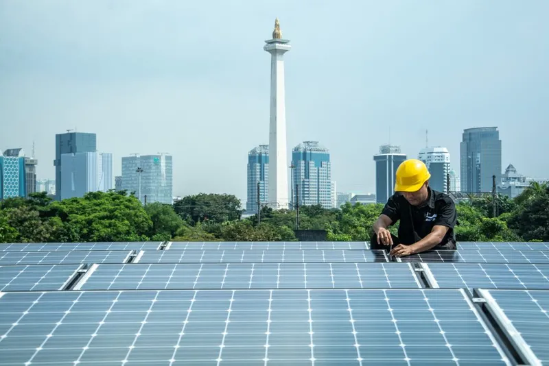 antarafoto-pemerintah-targetkan-bangun-plts-100-gigawatt-1778078319-1