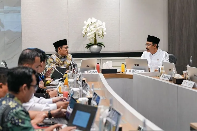 Menteri Sosial Saifullah Yusuf (
