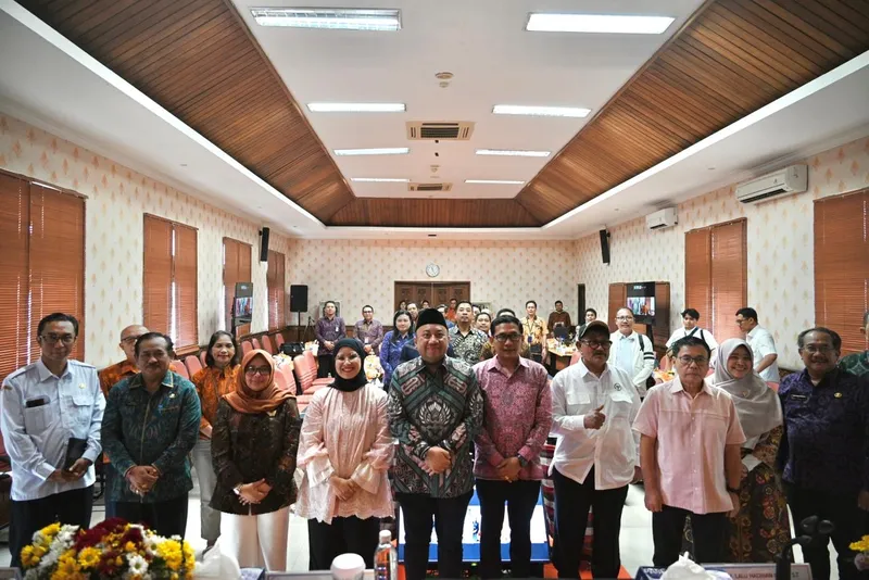 Wakil Ketua Komisi X DPR RI, Lalu Hadrian 