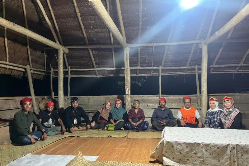 Periset Badan Riset dan Inovasi Nasional (BRIN) di Desa (Ngata) Toro