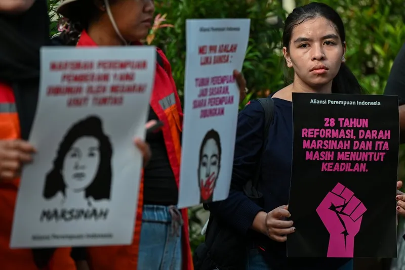 antarafoto-aksi-aliansi-perempuan-indonesia-di-komnas-ham-1779199743-1