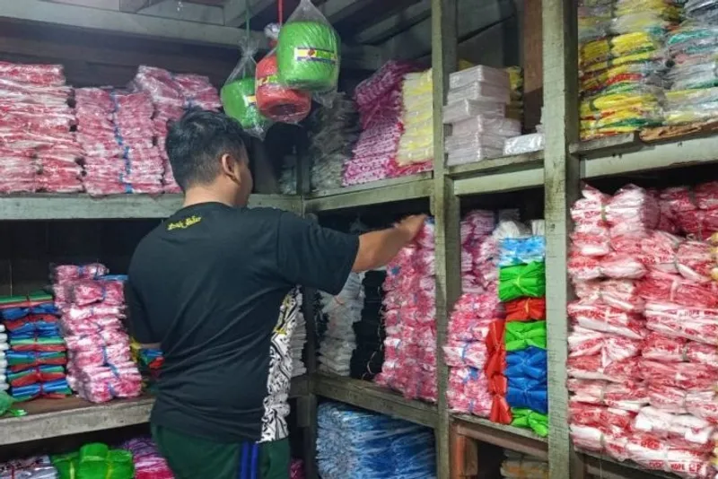 penjual berbagai macam plastik di Sidoarjo
