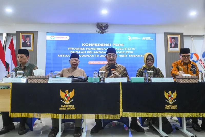 antarafoto-progres-pemeriksaan-pelanggaran-etik-ketua-ombudsman-1780053965-1