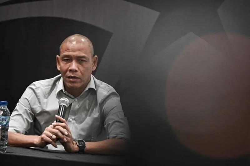 Pelatih Timnas Sepak Bola Indonesia U19 Nova Arianto