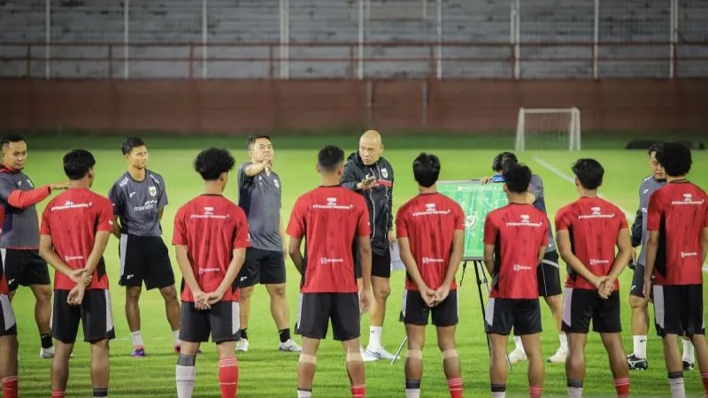 Pelatih Timnas Indonesia U-20 Nova Arianto
