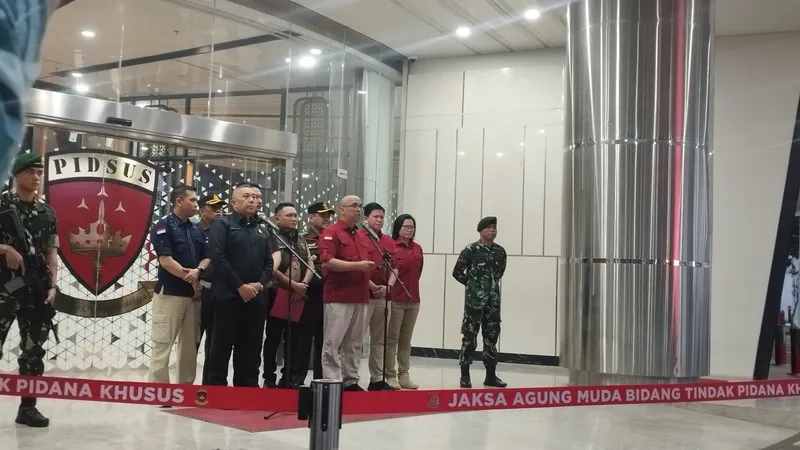 Konferensi pers penetapan tersangka program MBG