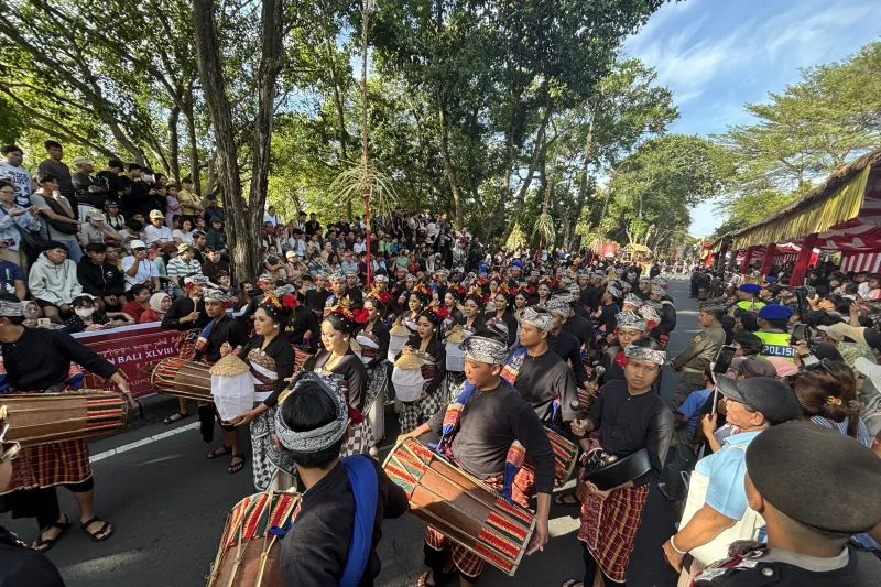 pawai pembukaan Kesenian Bali (PKB)