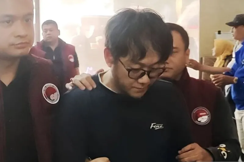 buronan Frans Antoni (FA) jaringan fredy pratama