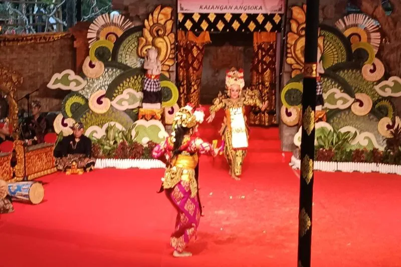 Legong Keraton Lasem khas Kelandis di PKB 2026