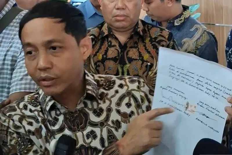 Menteri Kehutanan (Menhut) Raja Juli Antoni