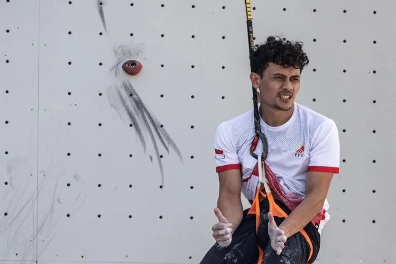 Atlet panjat tebing putra Indonesia Veddriq Leonardo