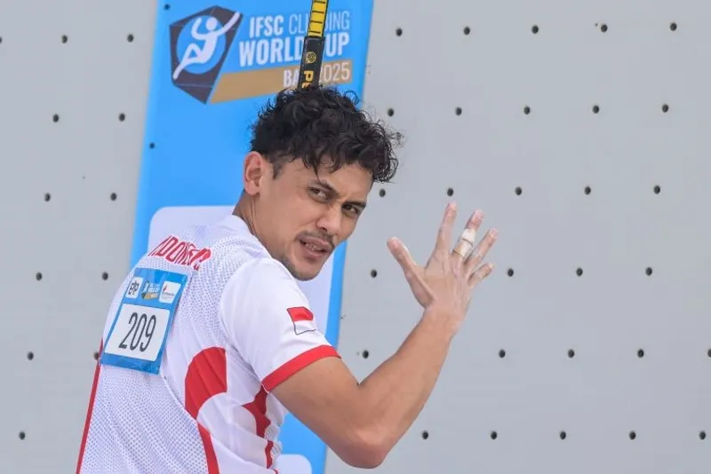 Atlet panjat tebing putra Indonesia Veddriq Leonardo