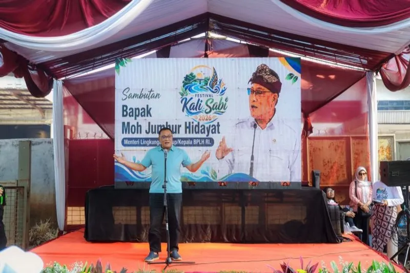 Menteri Lingkungan Hidup,  Muhammad Jumhur Hidayat 