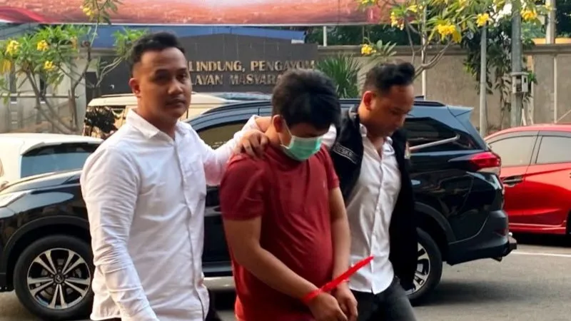 Kepolisian mengamankan peneror bom di SDN Srengseng Sawah 15 Pagi