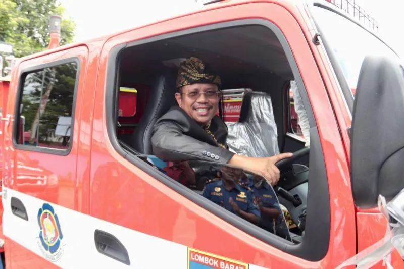 Bupati Lombok Barat Lalu Ahmad Zaini 
