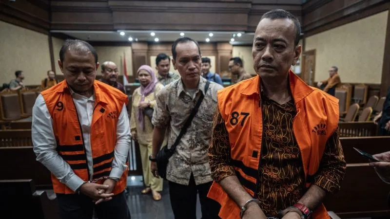 Terdakwa kasus dugaan suap dan gratifikasi tiga pejabat Direktorat Jenderal Bea dan Cukai