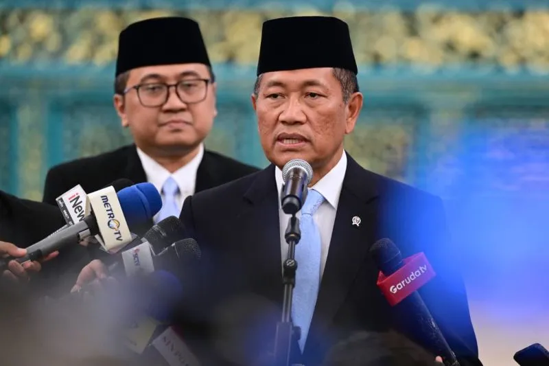 Gubernur Universitas Republik Indonesia Donny Ermawan Taufanto
