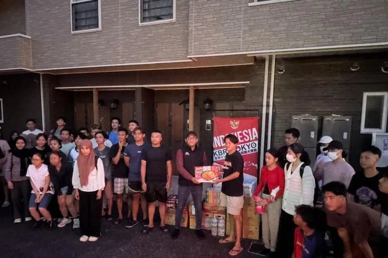 Kedutaan Besar Republik Indonesia (KBRI) Tokyo menyalurkan bantuan pada WNI terdampak gempa