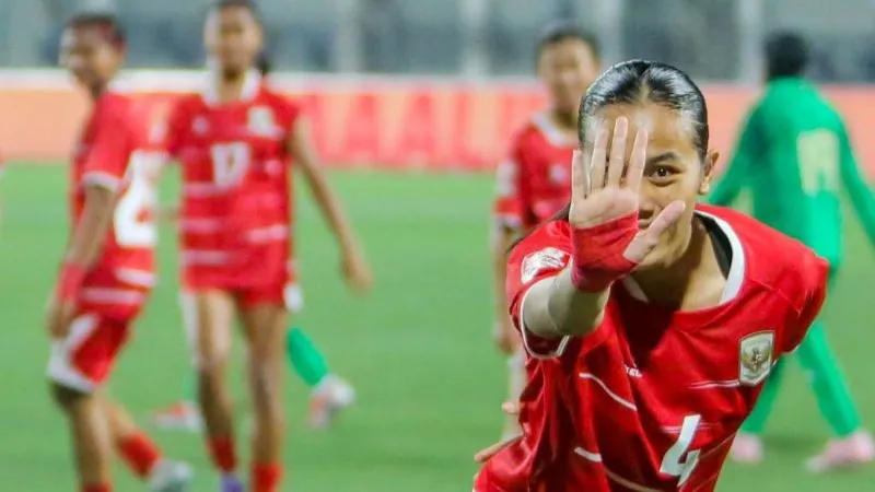 Pesepak bola Timnas Putri U-16 Indonesia Jazlyn Kayla Firyal