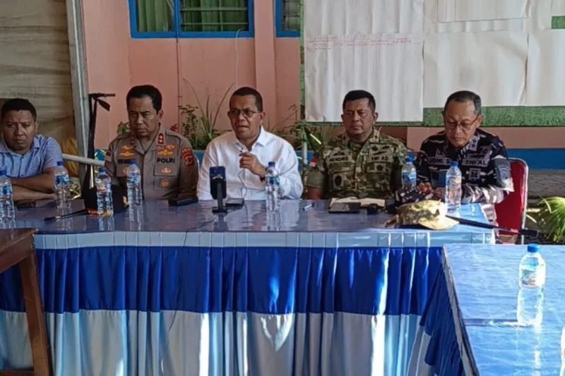 Gubernur NTT Melki Laka Lena 