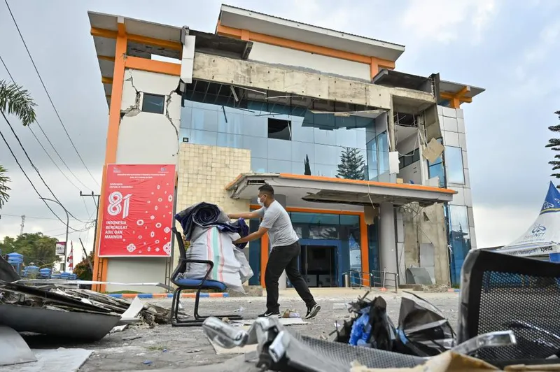 antarafoto-dampak-gempa-di-manggarai-ntt-1786884348-1