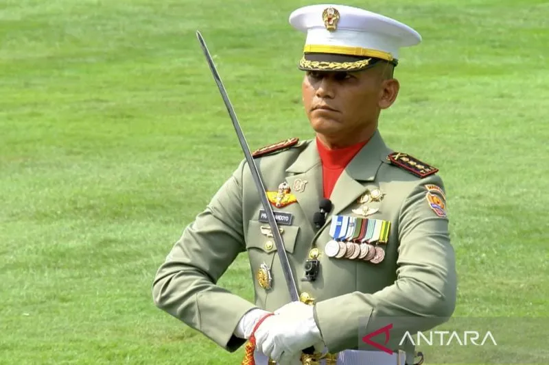 Kolonel Infanteri Priyo Handoyo memimpin pasukan Upacara Peringatan Detik-Detik Proklamasi Kemerdekaan Republik Indonesia di Istana Merdeka, Senin (17/8/2026). ANTARA/HO-BPMI Sekretariat Presiden.
