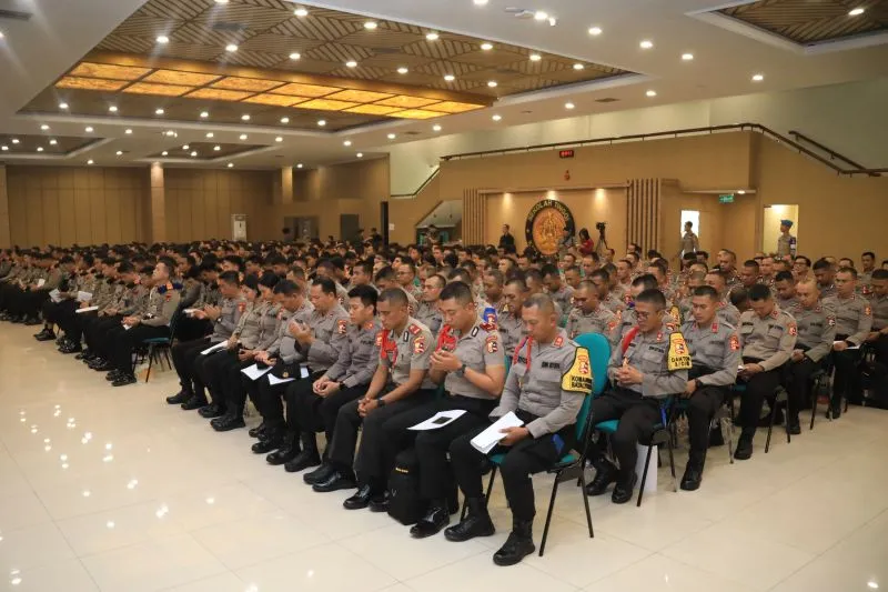 Sebanyak 403 personel dari Lembaga Pendidikan dan Pelatihan (Lemdiklat) Polri