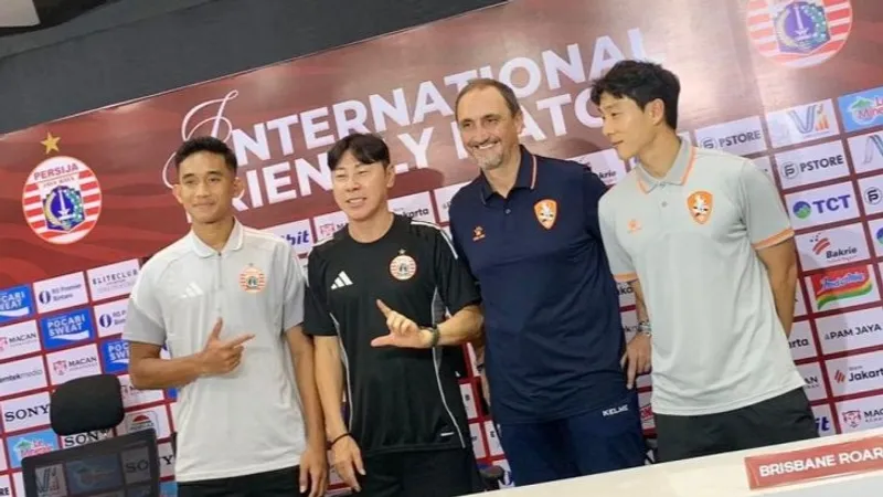 pelatih kepala Persija Jakarta Shin Tae-yong 