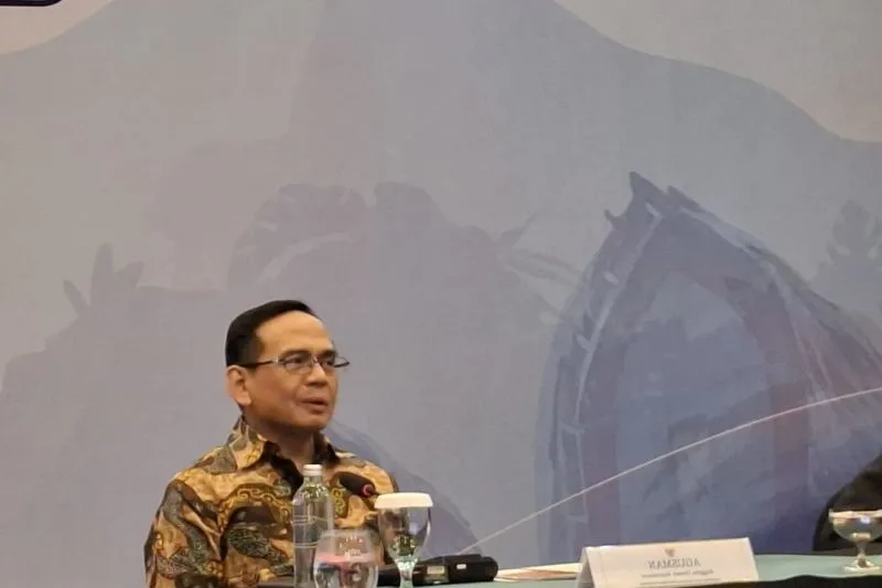 Kepala Eksekutif PVML OJK Agusman 