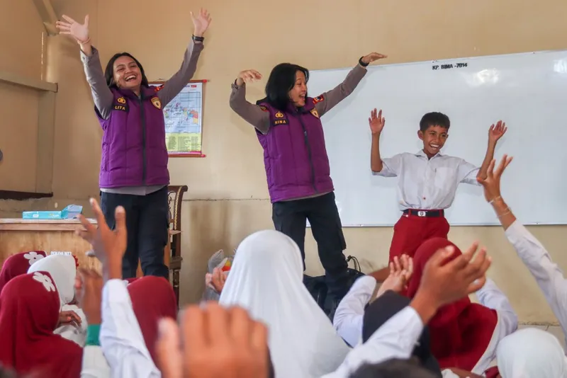 antarafoto-pemulihan-psikologis-anak-terdampak-gempa-bumi-1788267464-1
