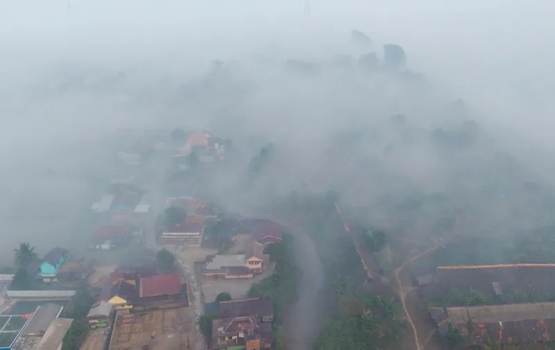 antarafoto-kabut-asap-dampak-karhutla-di-palembang-1788612029-1