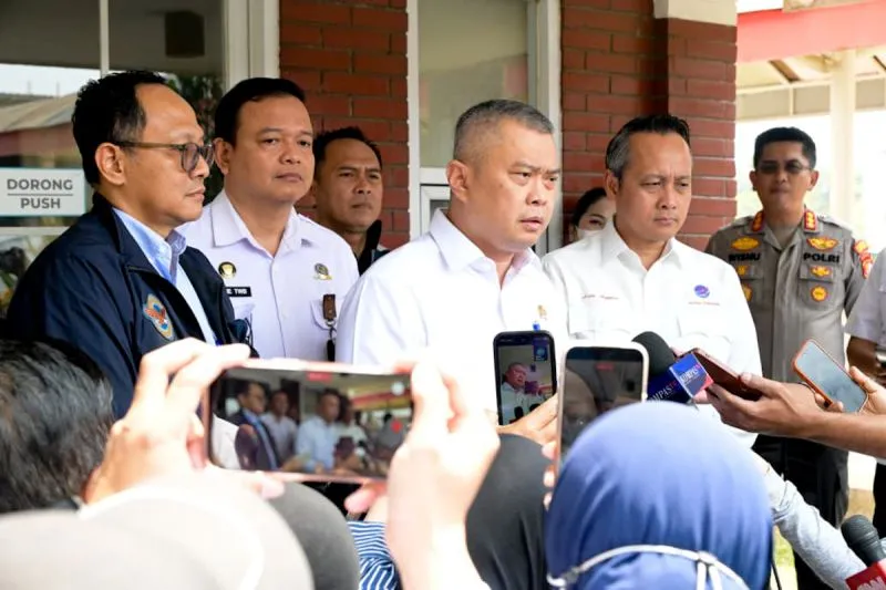 Menteri Perhubungan Dudy Purwagandhi