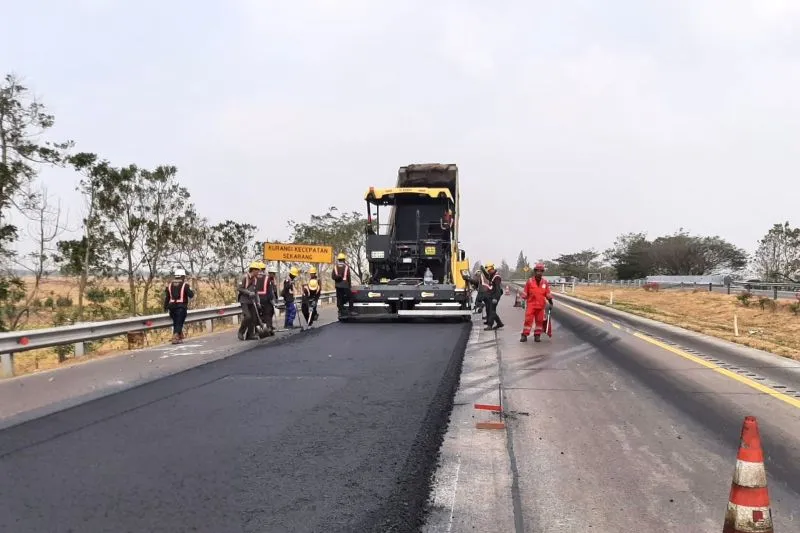 Perbaikan jalan Tol Cipali