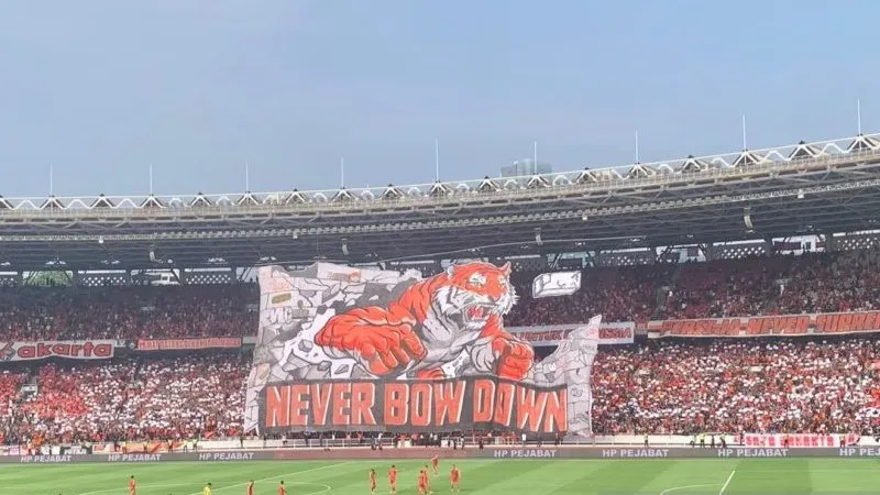 Laga Persija Jakarta melawan Persib Bandung