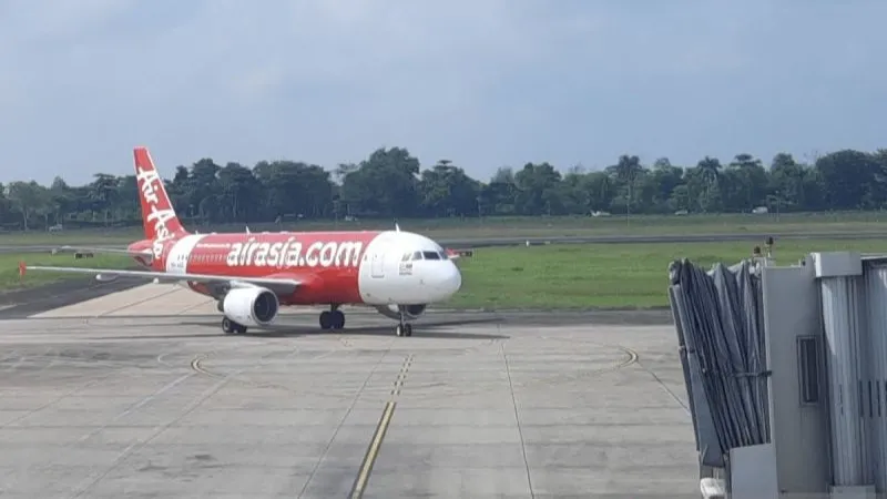 Pesawat maskapai AirAsia rute Kuala Lumpur ke Banjarmasin