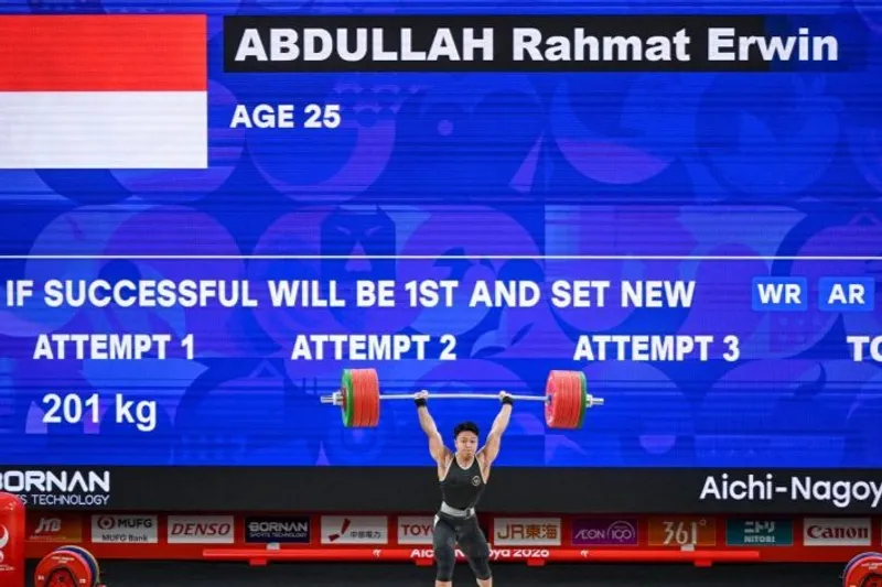Lifter putra Indonesia Rahmat Erwin Abdullah