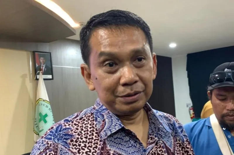 Kepala Dinas Kesehatan Jawa Timur Erwin Astha Triyono