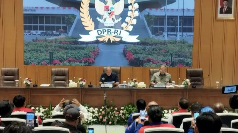 Wakil Ketua DPR RI Saan Mustopa