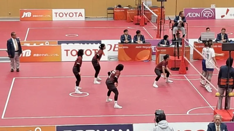 Tim kuadran putri (kostum merah) saat berjuang menghadapi tim Thailand 