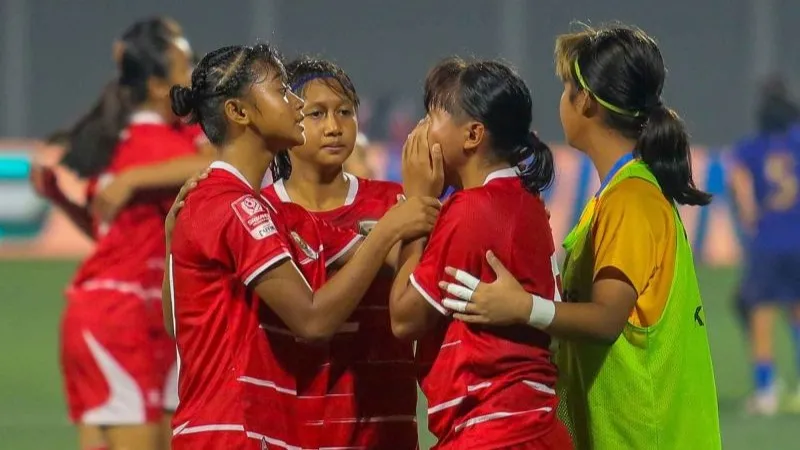 Pesepak bola Timnas Putri Garuda Pertiwi U16 Indonesia Raisya Novita 
