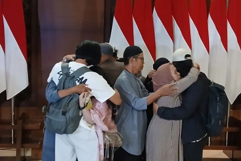 Empat warga negara Indonesia (WNI) anak buah kapal (ABK) korban perompak somalia