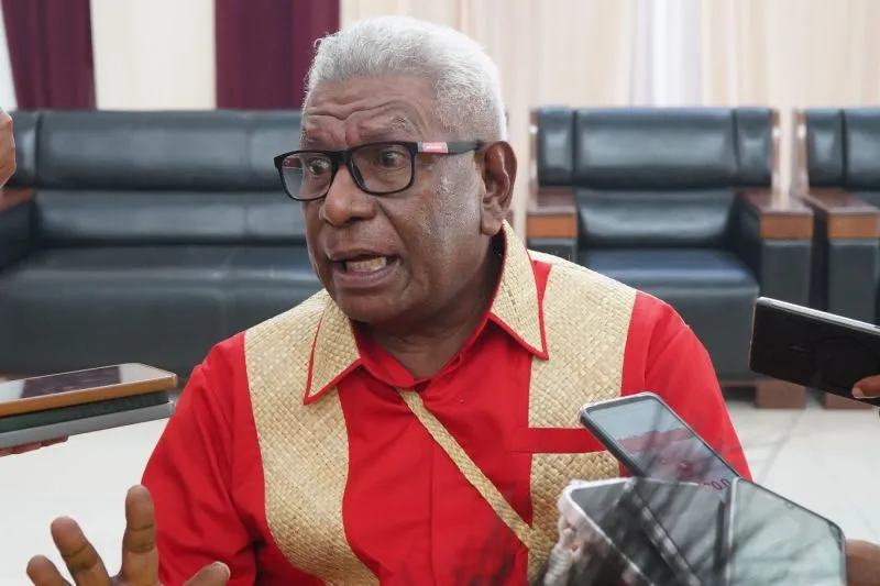 Bupati Mimika Johannes Rettob. 