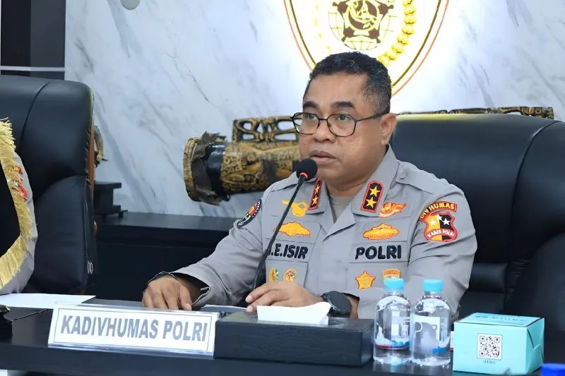 Kadiv Humas Polri Irjen Pol. Johnny Eddizon Isir