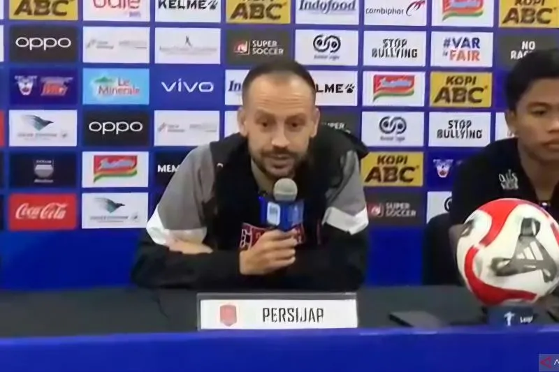 Pelatih Persijap Jepara, Mario Lemos