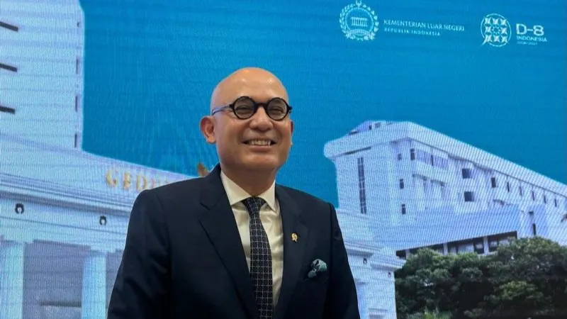 Menteri Luar Negeri (Menlu) Arrmanatha Nasir 