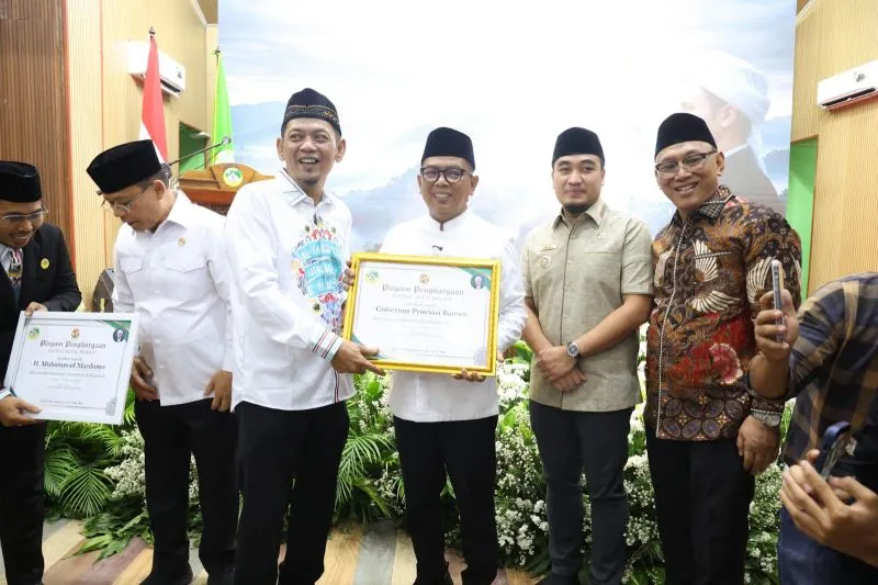 Gubernur Banten Andra Soni 